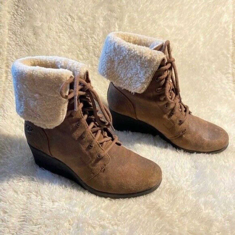 UGG Leather Zea Shearling Lace Up Ankle WEDGES Boots WATERPROOF Size 9 - Picture 4 of 11